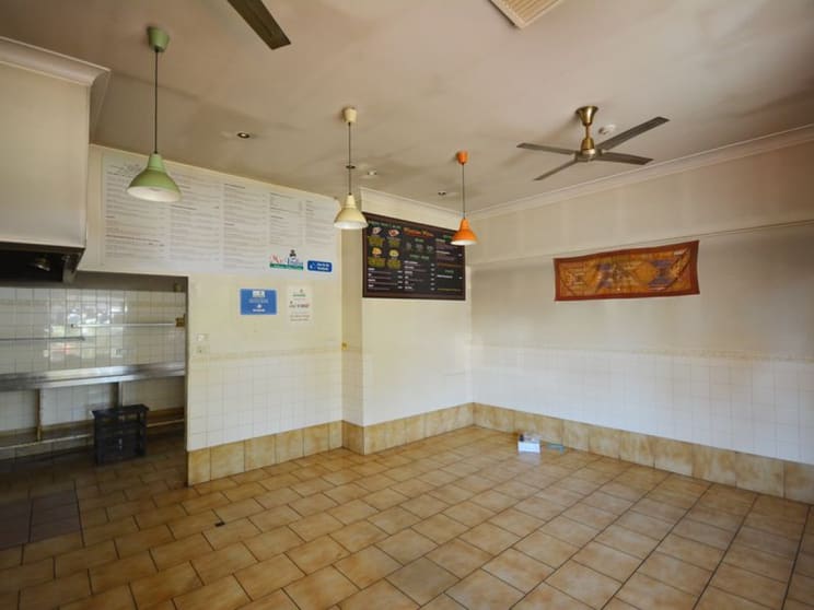 Click to view all images 118 Main Road Mclaren Vale SA 5171 - Image 3