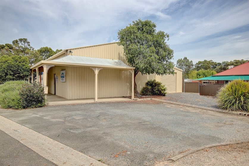 Click to view all images 1/56A Wellington Road Mount Barker SA 5251 - Image 3