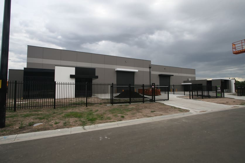 Click to view all images 1/18 Tarmac Way Pakenham VIC 3810 - Image 1