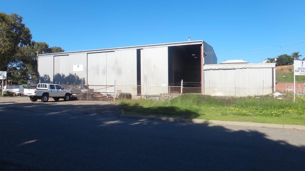 Click to view all images 14 Larkin Street Geraldton WA 6530 - Image 1