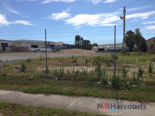 Click to view all images 142 Magnesium Drive Crestmead QLD 4132 - Image 3