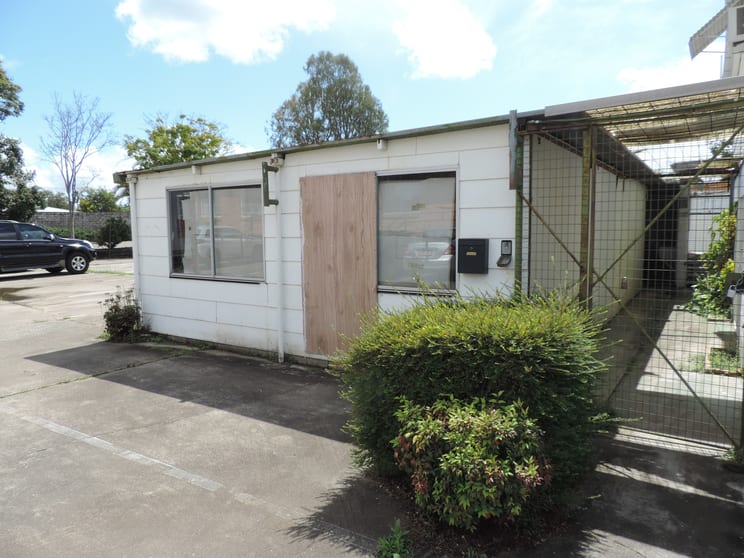 Click to view all images 411-415 Gympie Road Strathpine QLD 4500 - Image 1