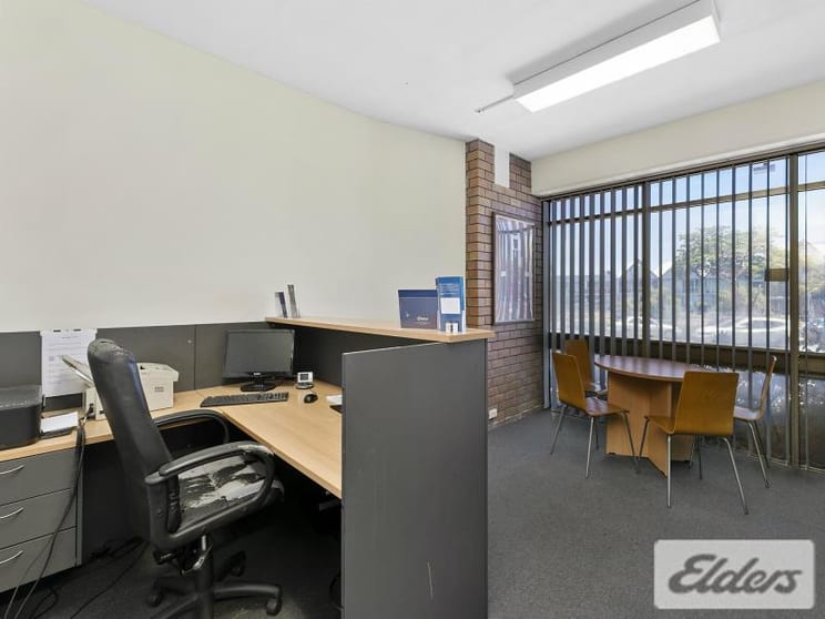 Click to view all images 2/139 Sandgate Road Albion QLD 4010 - Image 2