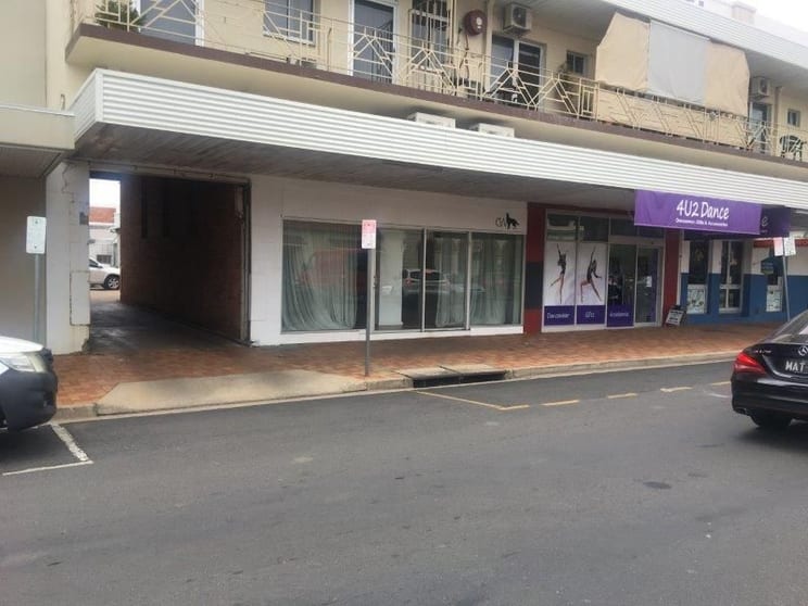 Click to view all images 10 Barolin Street Bundaberg Central QLD 4670 - Image 2