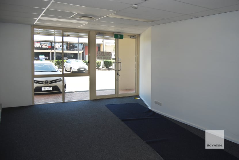 Click to view all images 3/41 Deakin Street Brendale QLD 4500 - Image 3