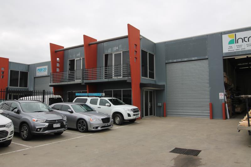 Click to view all images 2/4 Bormar Drive Pakenham VIC 3810 - Image 2