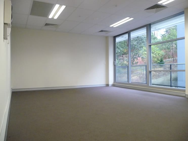 Click to view all images 1211/4 Daydream Street Warriewood NSW 2102 - Image 2