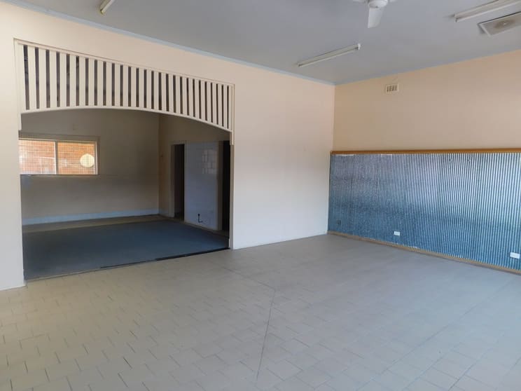 Click to view all images 17 Alpine Street Ferntree Gully VIC 3156 - Image 2