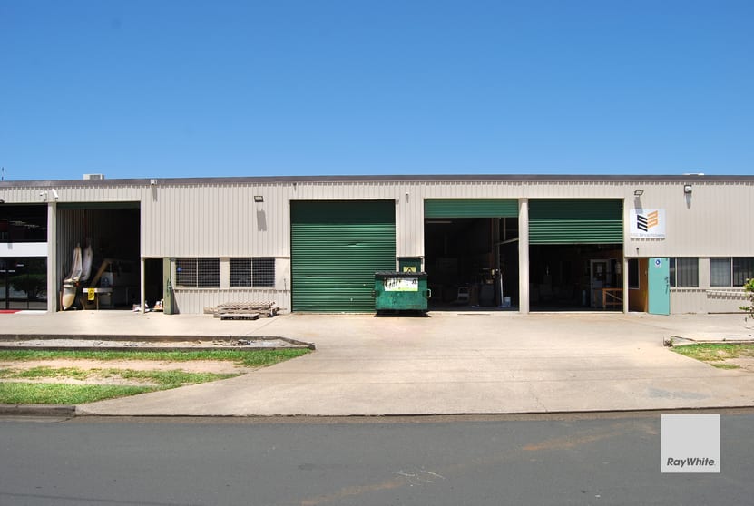 Click to view all images 3/54 Paisley Drive Lawnton QLD 4501 - Image 2