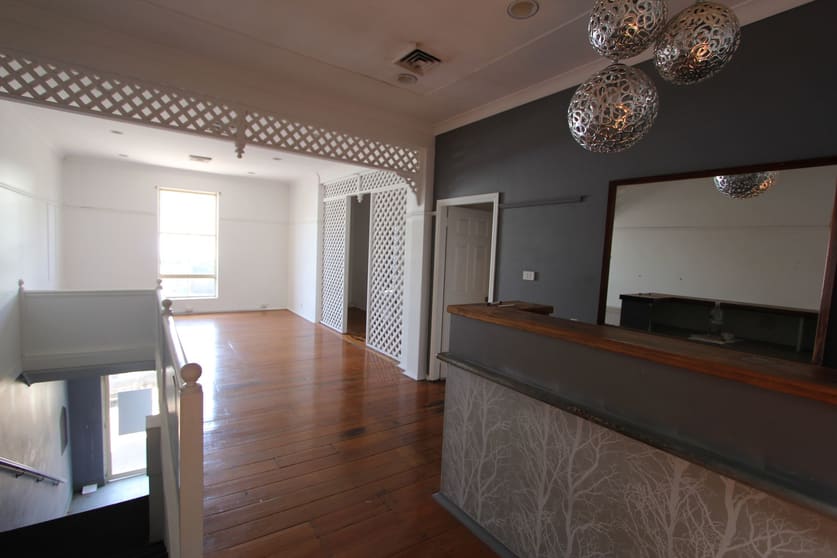 Click to view all images 3/126 Darby Street Cooks Hill NSW 2300 - Image 3
