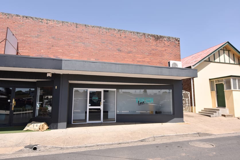 Click to view all images 48 McNamara Street Orange NSW 2800 - Image 1