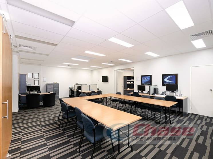 Click to view all images 46 Wharf Street Kangaroo Point QLD 4169 - Image 2
