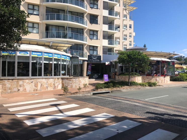Click to view all images 3/79 Edmund Street Kings Beach QLD 4551 - Image 3
