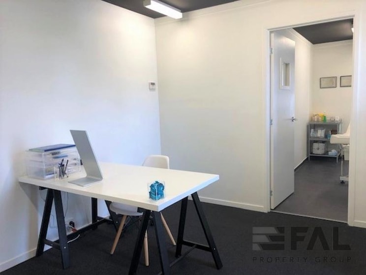Click to view all images Suite 3/146 Baroona Road Paddington QLD 4064 - Image 3