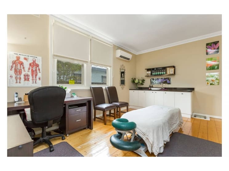 Click to view all images 454 Hargreaves Street Bendigo VIC 3550 - Image 1