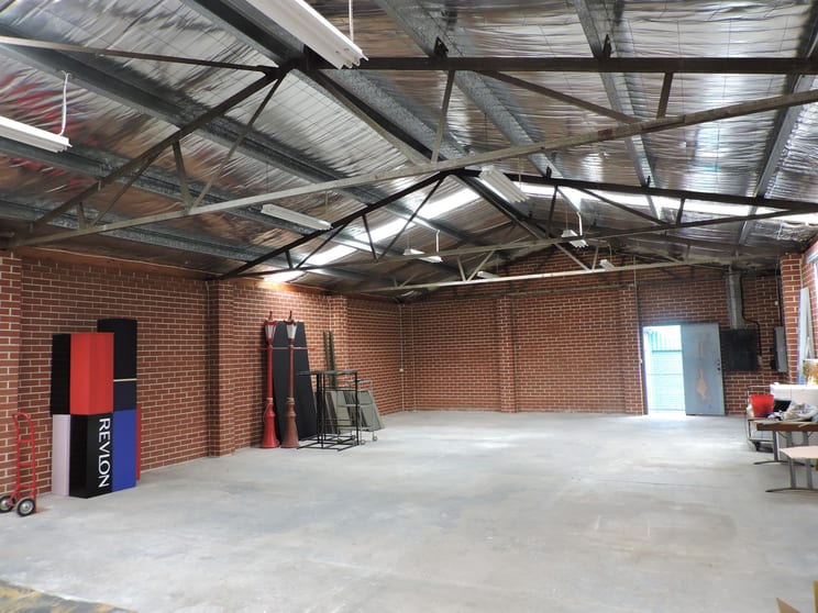 Click to view all images 2/18 Barry Avenue Mortdale NSW 2223 - Image 3