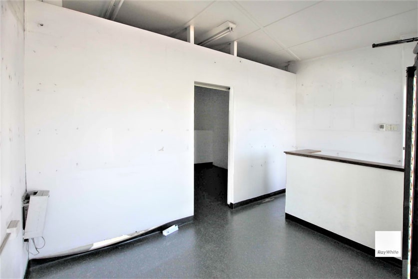Click to view all images 720 Gympie Road Chermside QLD 4032 - Image 2