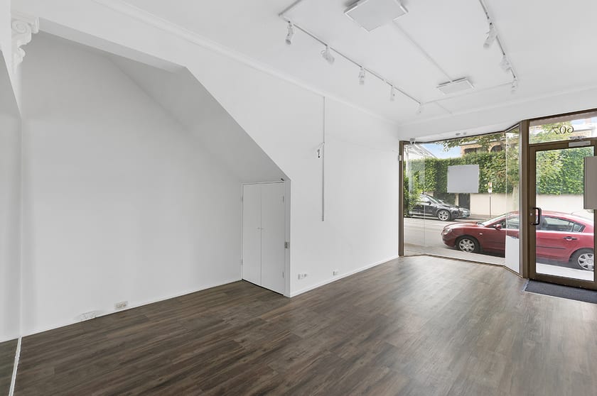 Click to view all images 607 Malvern Road Toorak VIC 3142 - Image 3