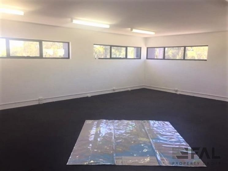 Click to view all images Suite 2B/365 Honour Avenue Graceville QLD 4075 - Image 2
