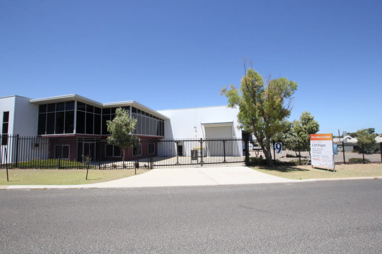 Click to view all images 9 Rimmer Road Landsdale WA 6065 - Image 1
