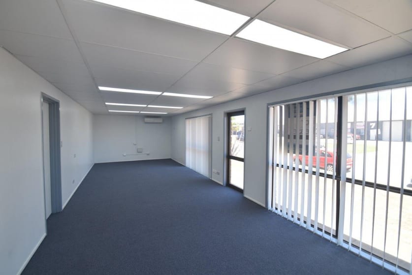 Click to view all images 38 Hugh Ryan Drive Garbutt QLD 4814 - Image 3