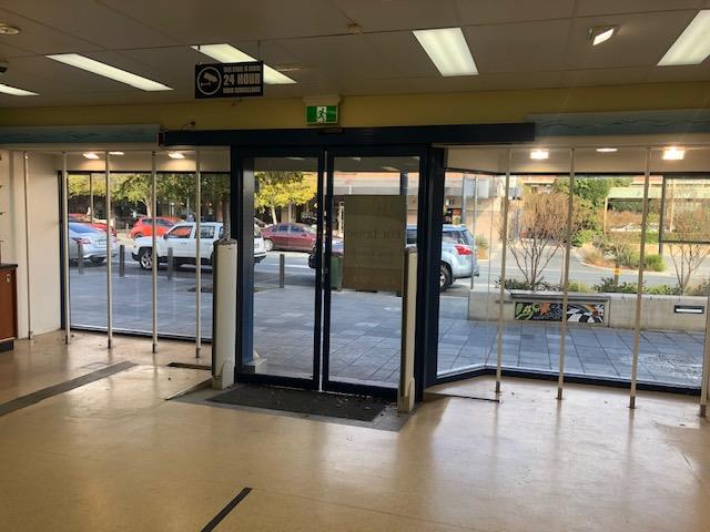Click to view all images Unit Whole ground floor/226-228 Crawford Street Queanbeyan NSW 2620 - Image 2