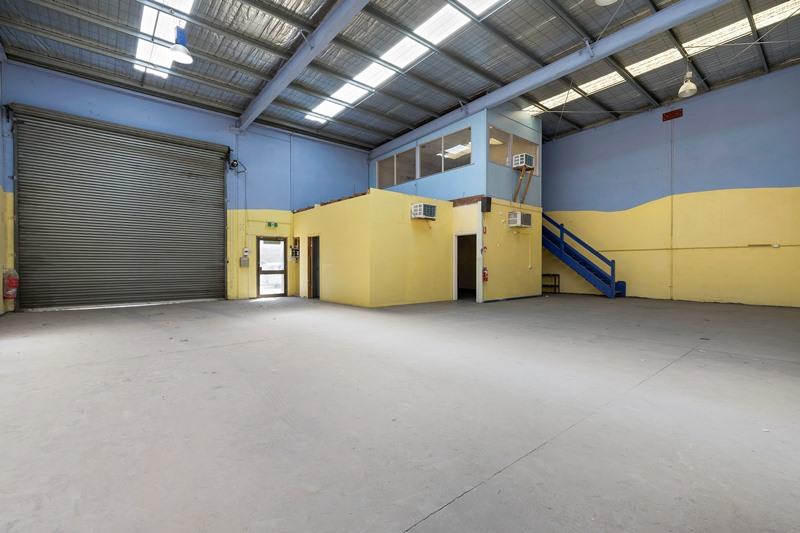 Click to view all images 6 Rickard Street Brunswick East VIC 3057 - Image 3