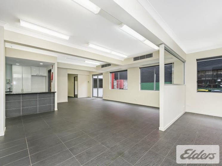Click to view all images 14 Proe Street Newstead QLD 4006 - Image 3