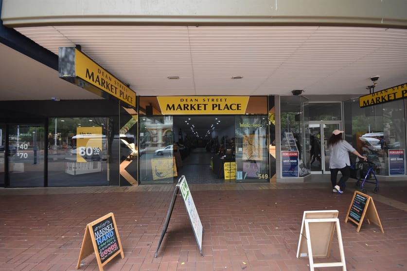Click to view all images 549 Dean Street Albury NSW 2640 - Image 2