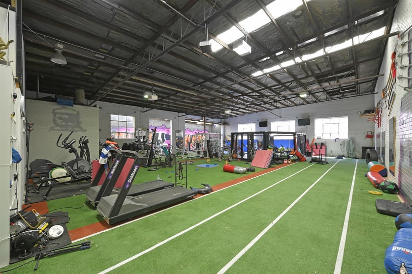 Click to view all images 127 Bernard St Cheltenham VIC 3192 - Image 3
