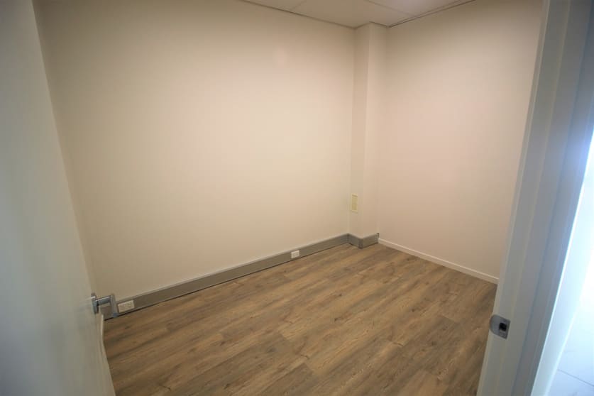 Click to view all images Robina QLD 4226 - Image 3