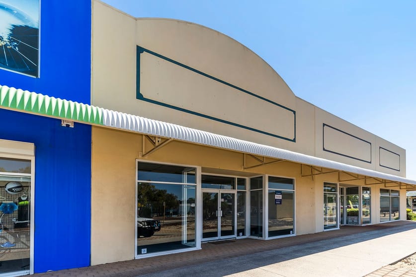 Click to view all images 2/210 Winton Road Joondalup WA 6027 - Image 1