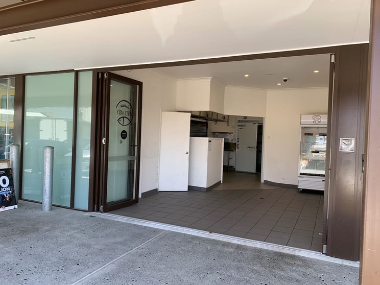 Click to view all images 10 & 10b/90 Markeri Street Mermaid Waters QLD 4218 - Image 3
