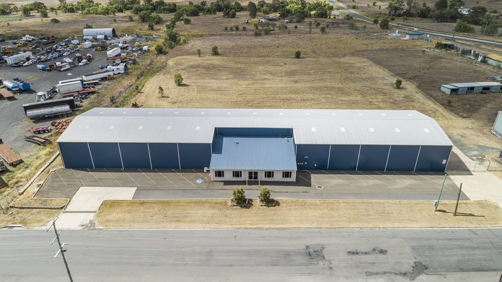 Click to view all images 28 Troys Road Charlton QLD 4350 - Image 2