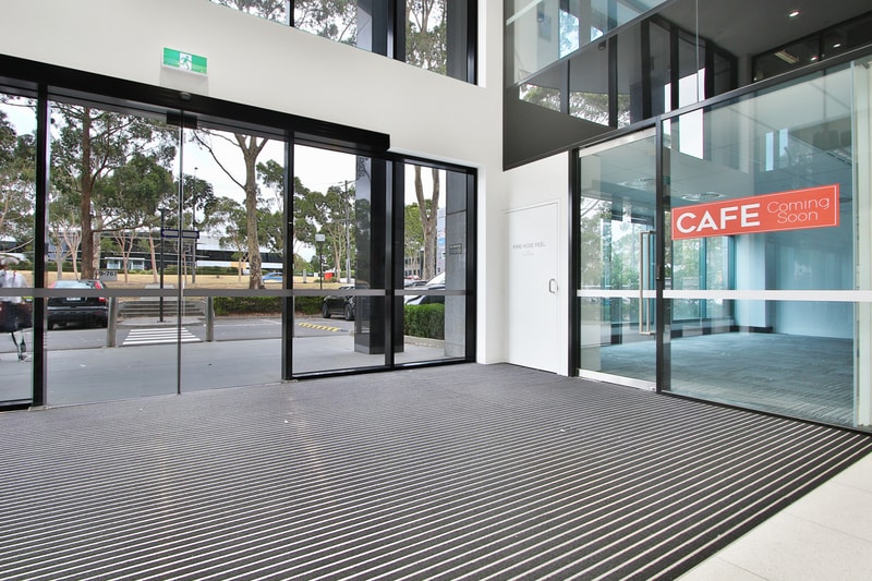 Click to view all images 700 Springvale Road Mulgrave VIC 3170 - Image 1