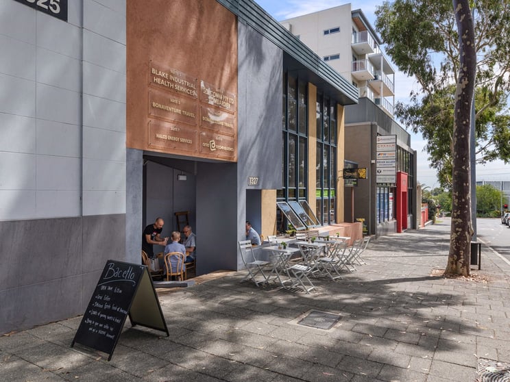Click to view all images 4/1327 Hay Street West Perth WA 6005 - Image 1