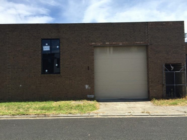 Click to view all images 10 Percy Street Mordialloc VIC 3195 - Image 1