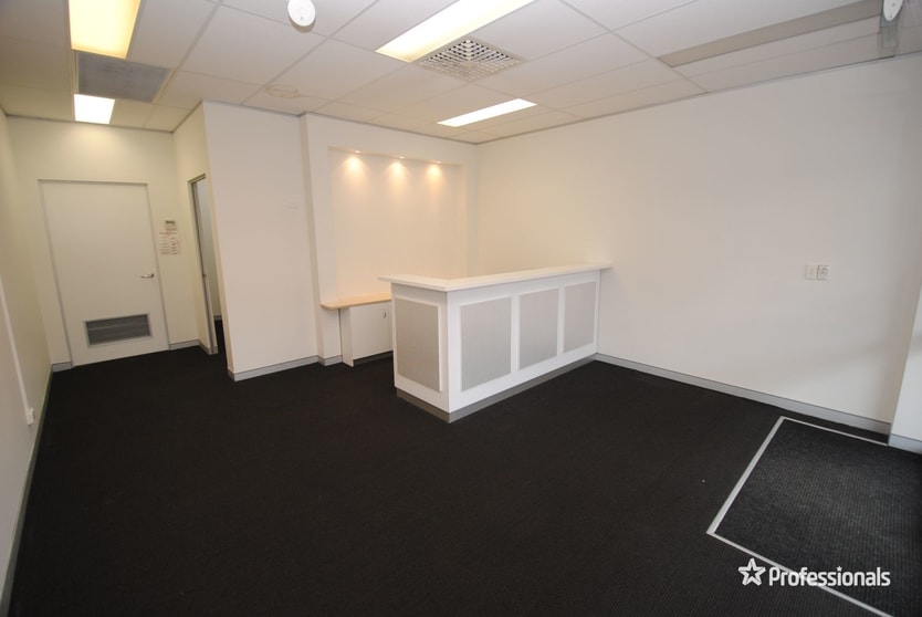 Click to view all images 74 Main Street Lithgow NSW 2790 - Image 3