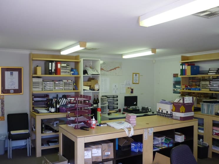 Click to view all images 15 Light Thebarton SA 5031 - Image 2
