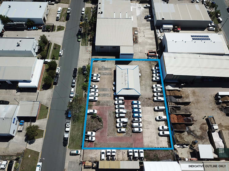 Click to view all images 11-13 Bearing Avenue Warana QLD 4575 - Image 3