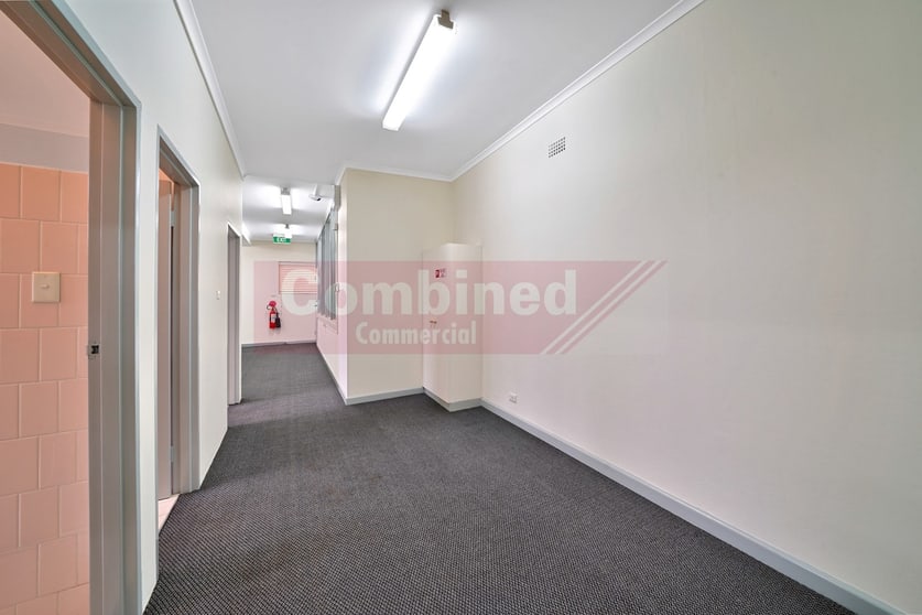 Click to view all images Level 1/168 Argyle Street Camden NSW 2570 - Image 1