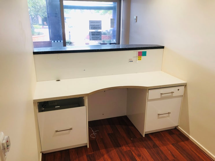 Click to view all images 30 Peak Avenue Main Beach QLD 4217 - Image 2