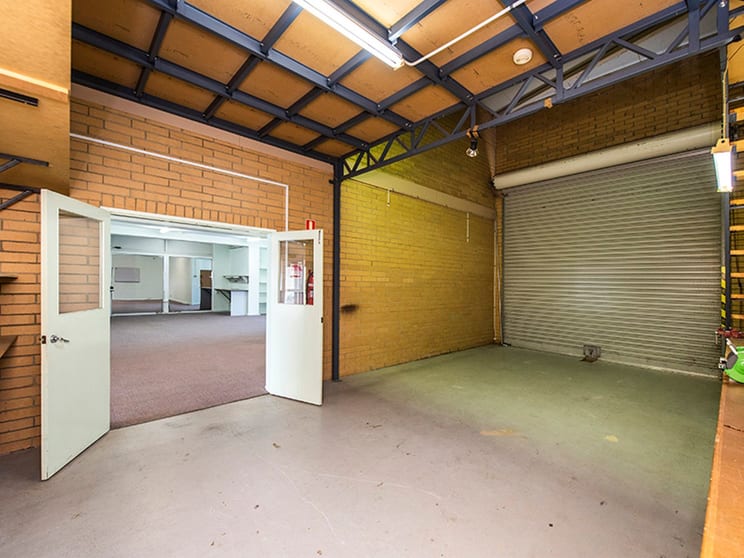 Click to view all images 1/32 Buckingham Drive Wangara WA 6065 - Image 3