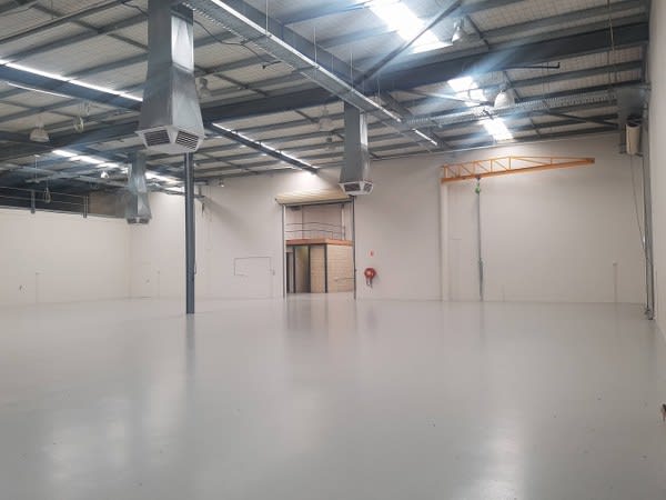 Click to view all images 183 Mulgul Rd Malaga WA 6090 - Image 2