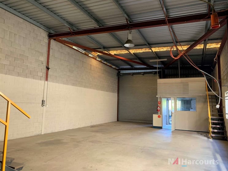 Click to view all images 2/6 Moonbi Street Brendale QLD 4500 - Image 1
