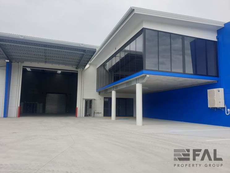 Click to view all images Yatala QLD 4207 - Image 1