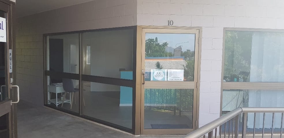 Click to view all images Level 1/Unit 10/1057 Captain Cook Highway Smithfield QLD 4878 - Image 2