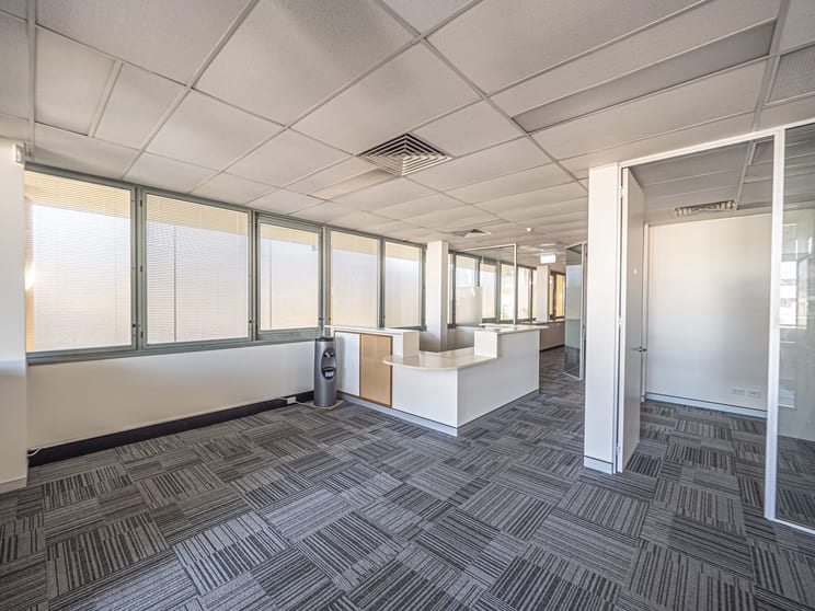 Click to view all images Suite 2/36-38 Conway Street Lismore NSW 2480 - Image 3