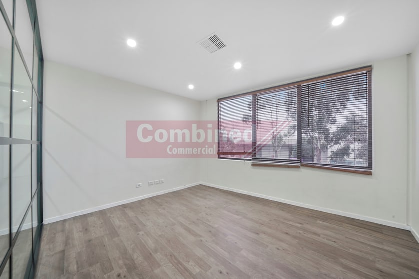 Click to view all images 1/141 Hartley Road Smeaton Grange NSW 2567 - Image 3