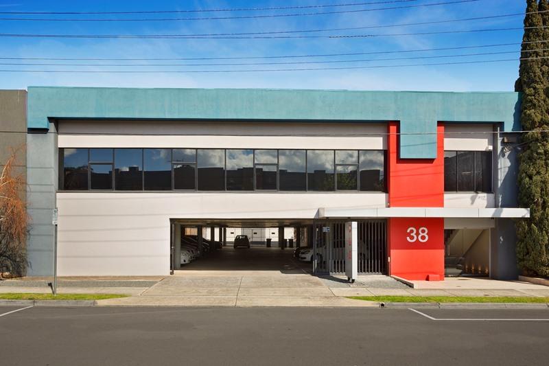 Click to view all images 38 Ellingworth Parade Box Hill VIC 3128 - Image 1